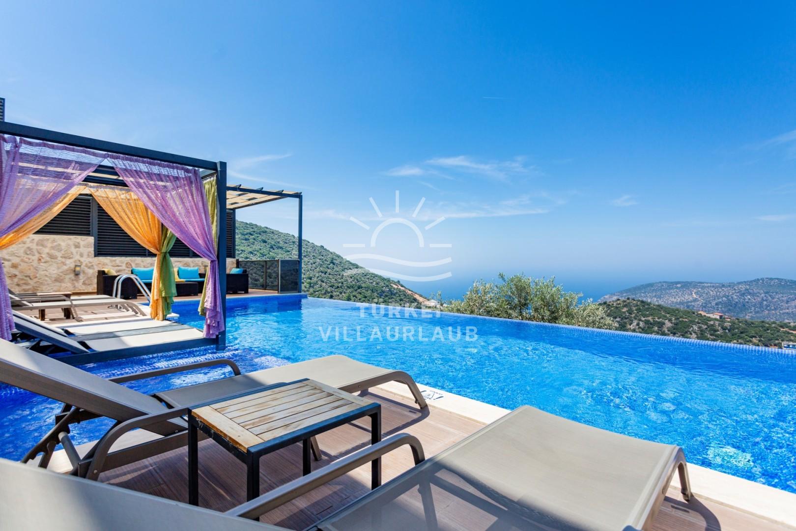 Villa Riga Bezirgan fotoğrafı