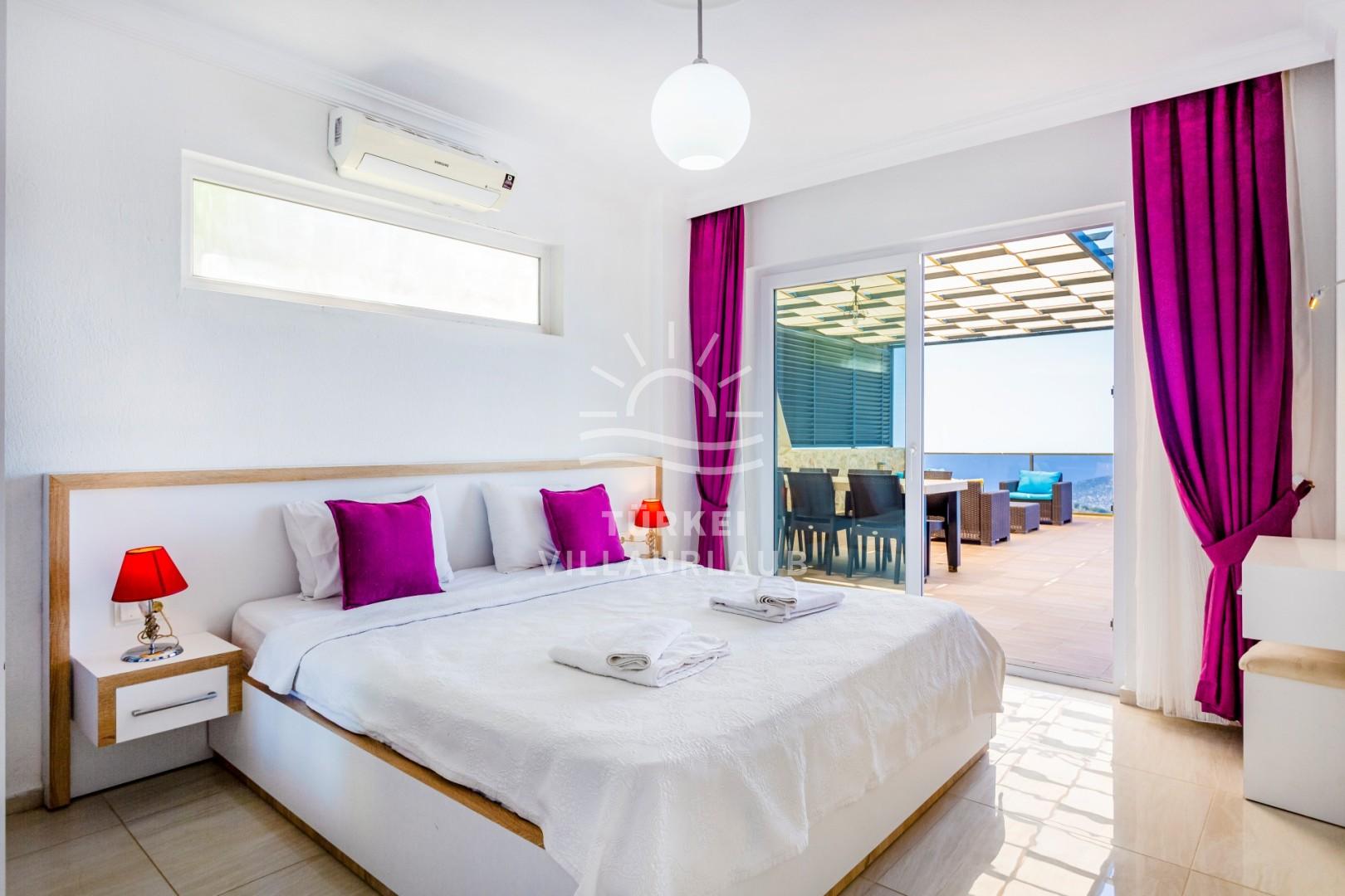 Villa Riga Bezirgan fotoğrafı