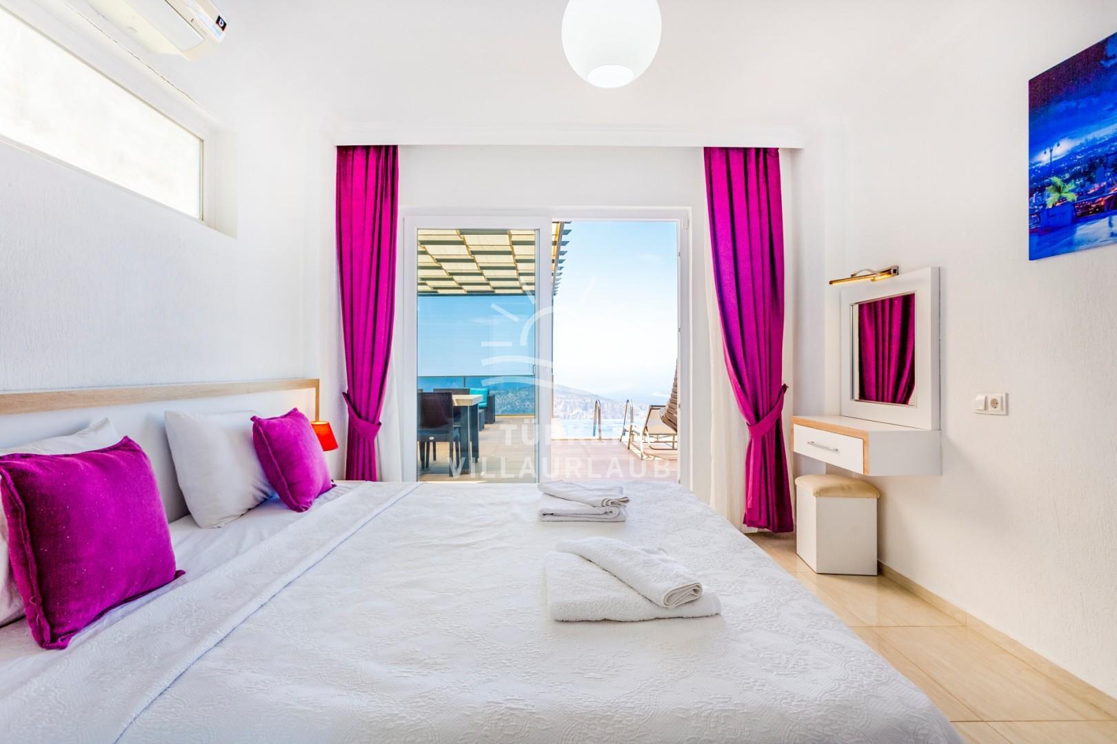 Villa Riga Bezirgan fotoğrafı