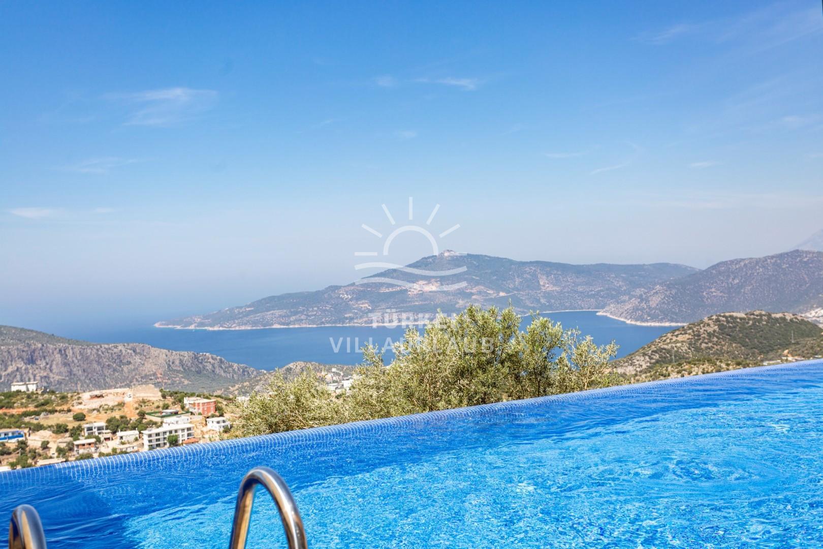 Villa Riga Bezirgan fotoğrafı