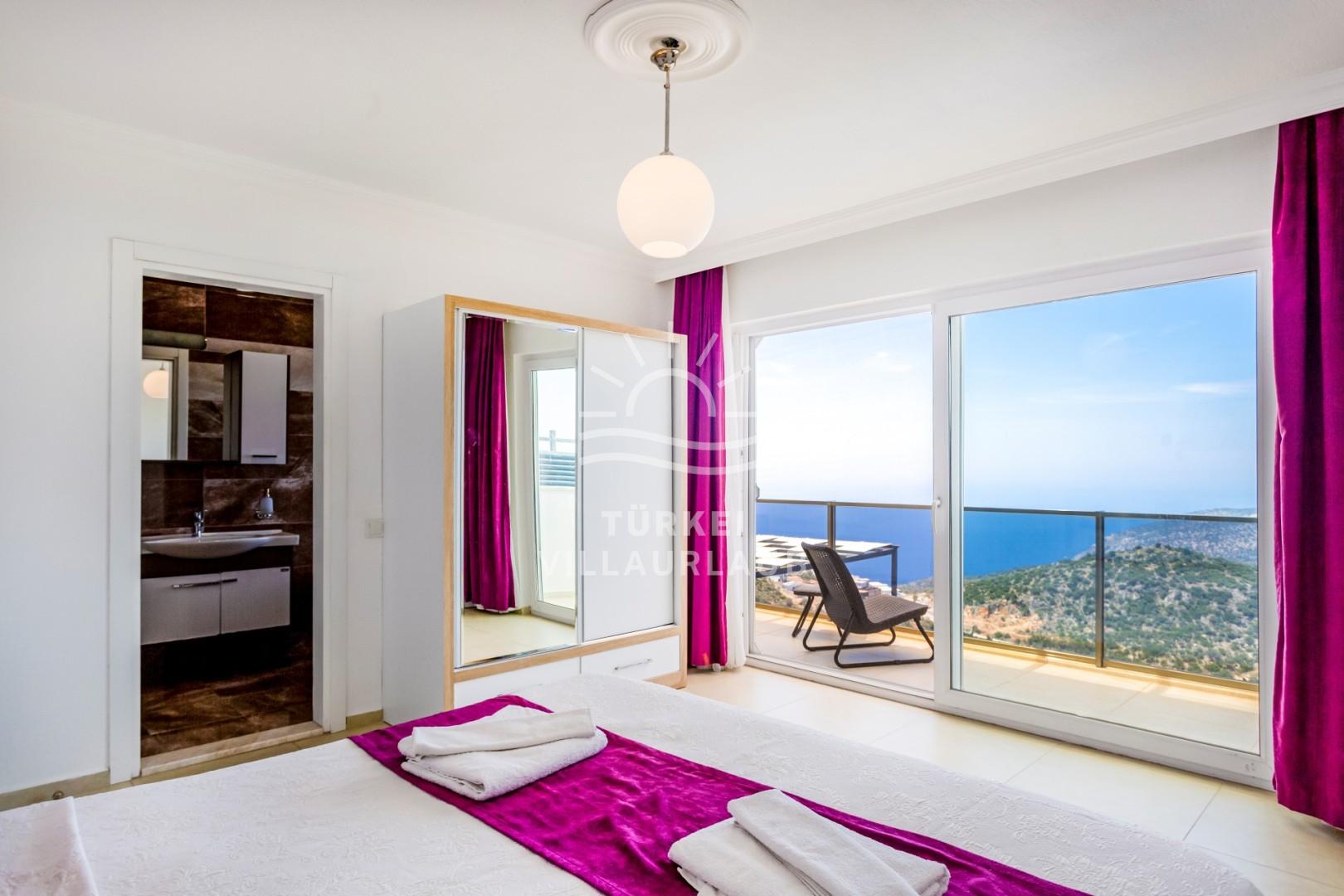 Villa Riga Bezirgan fotoğrafı
