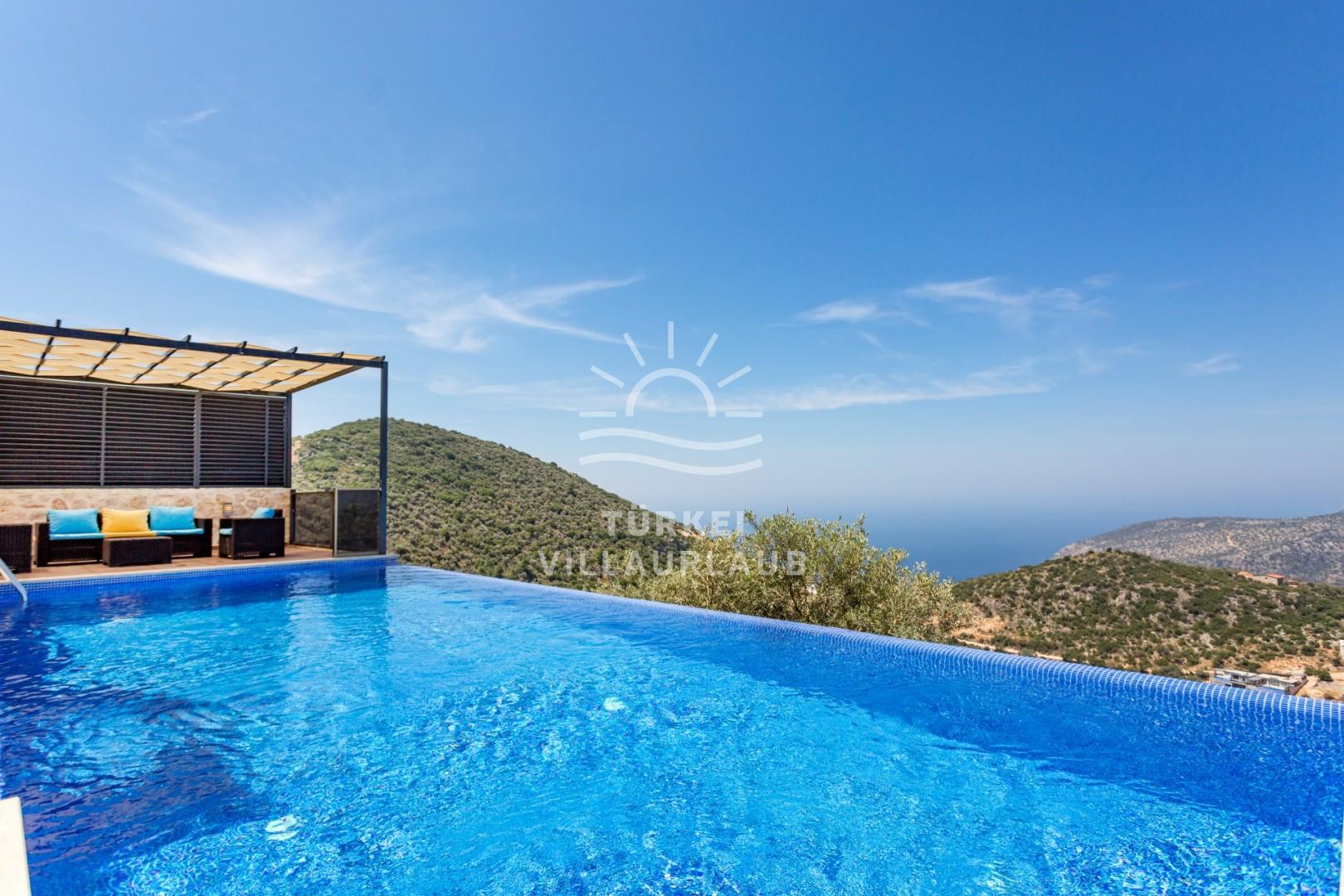 Villa Riga Bezirgan fotoğrafı