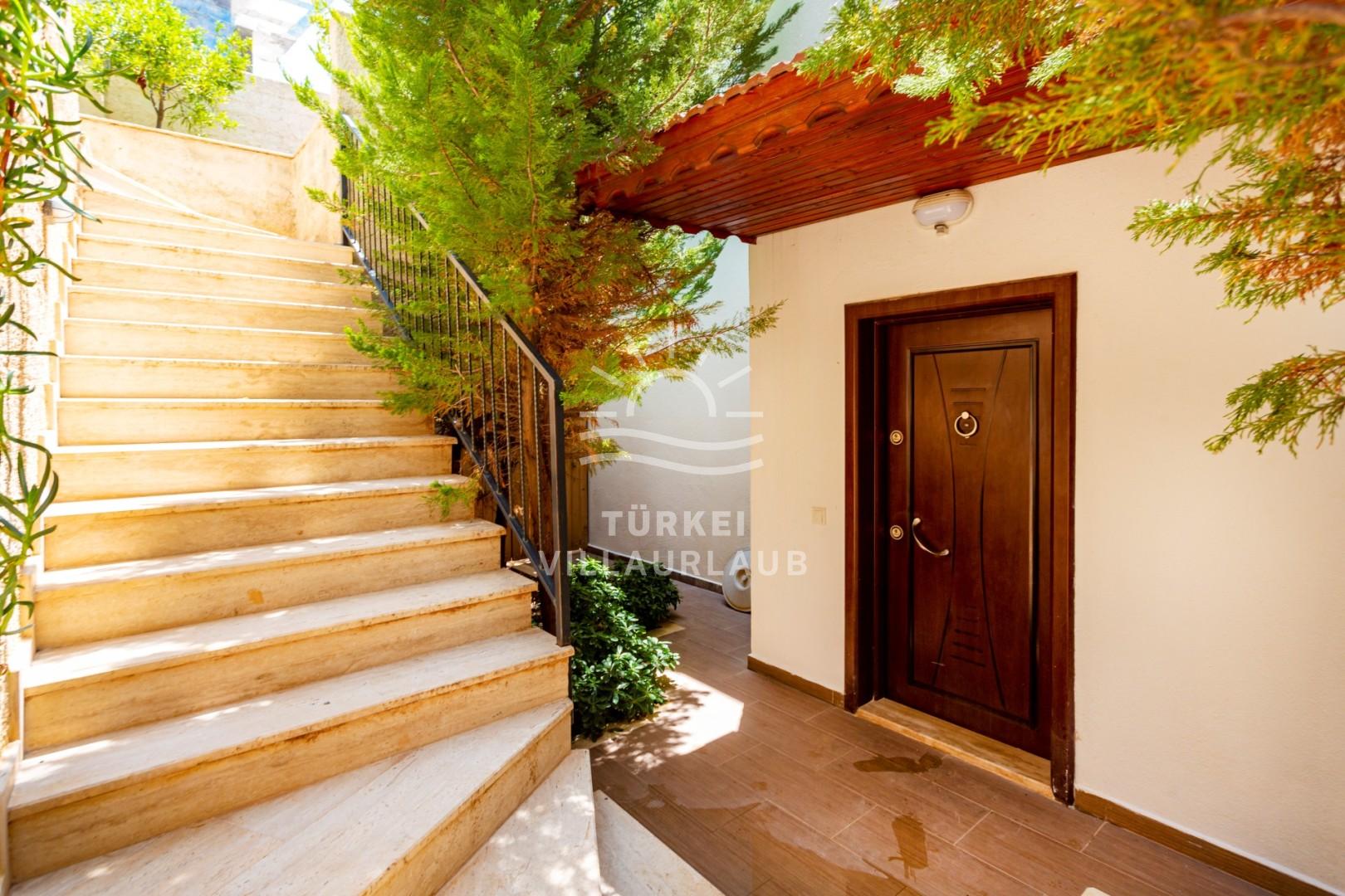 Villa Riga Bezirgan fotoğrafı