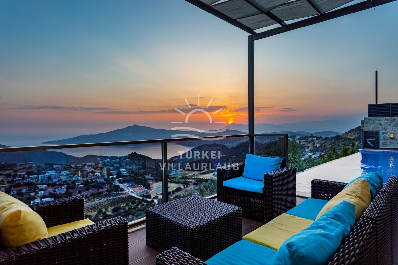 Villa Riga Bezirgan fotoğrafı