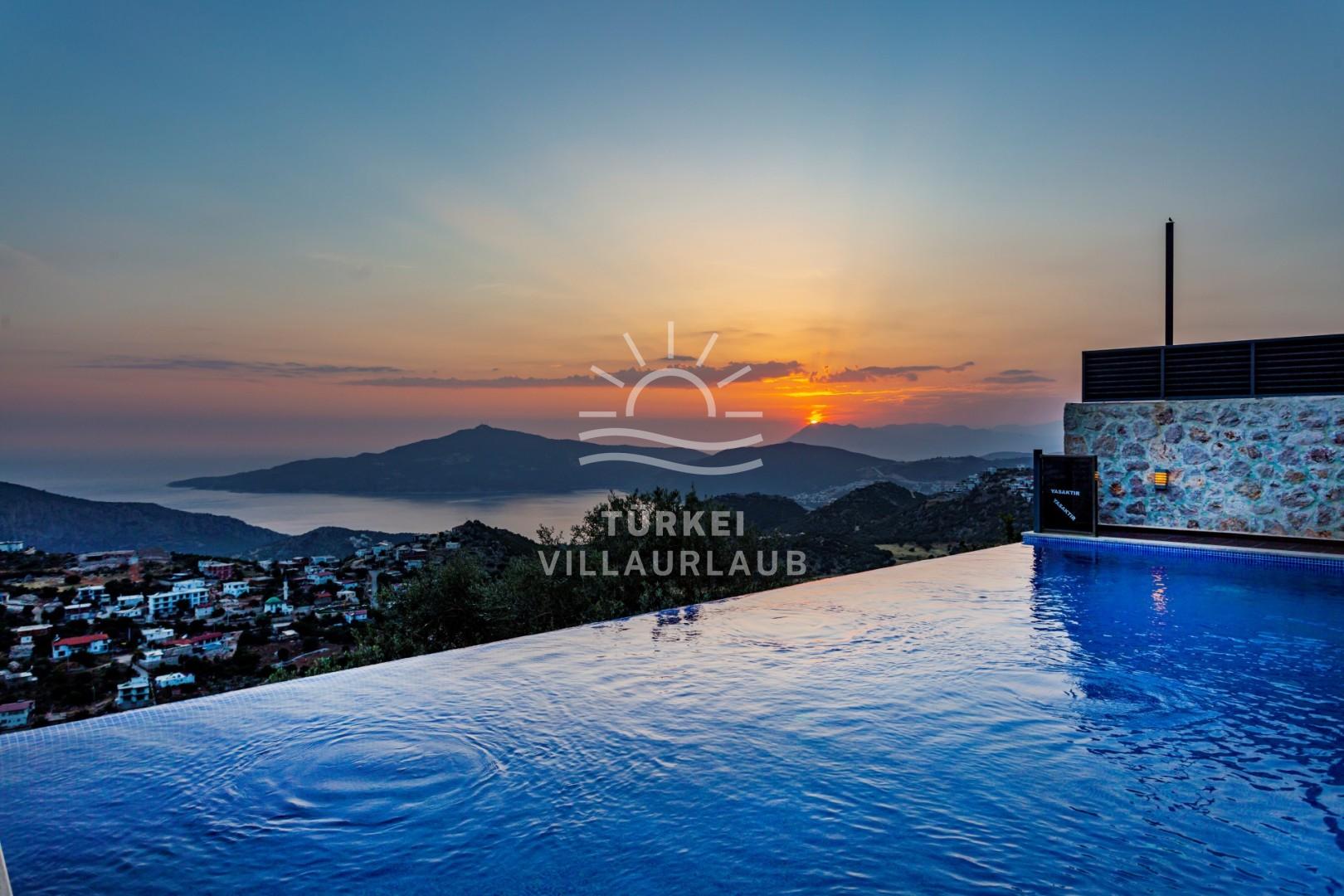 Villa Riga Bezirgan fotoğrafı