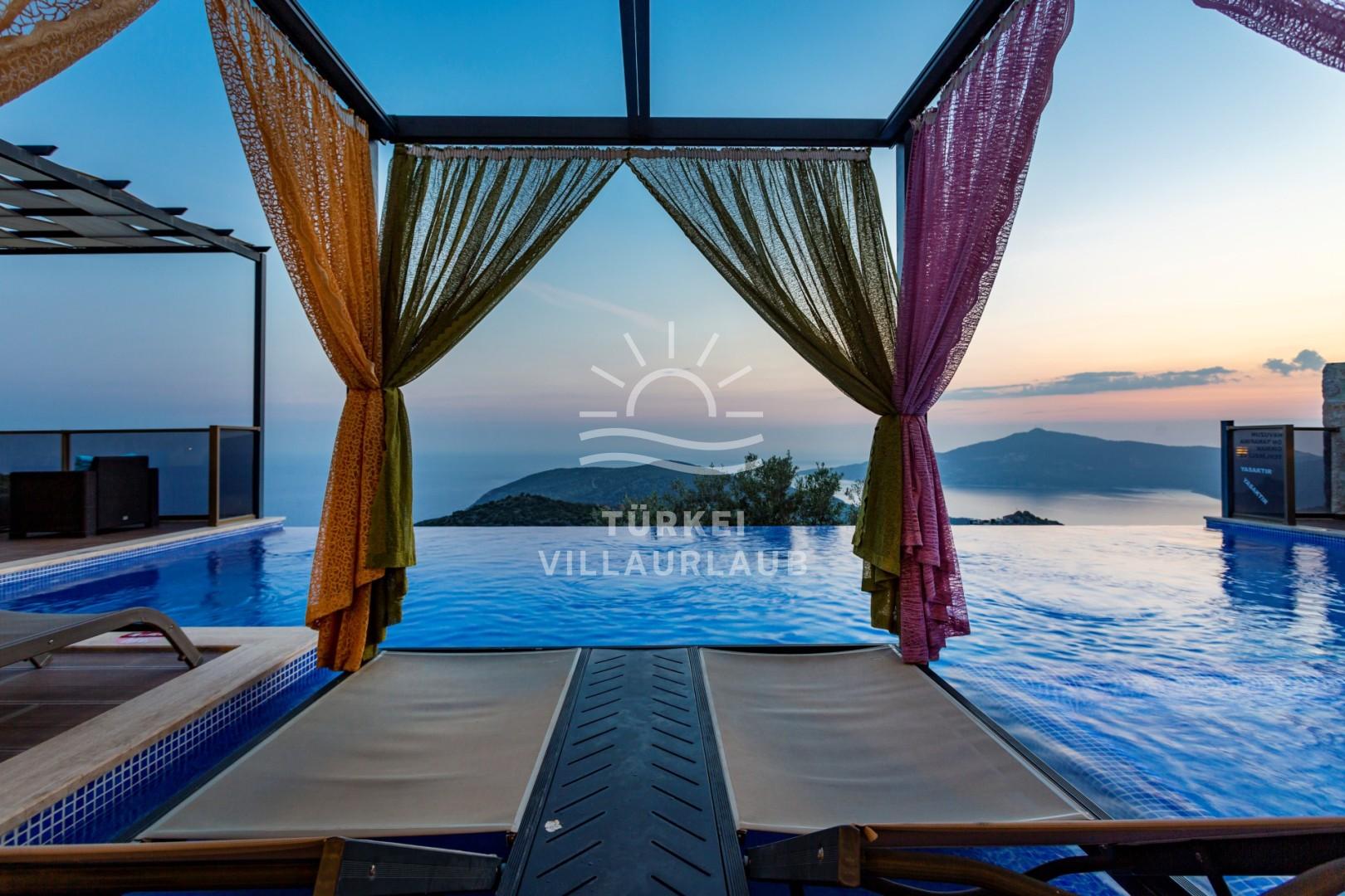 Villa Riga Bezirgan fotoğrafı