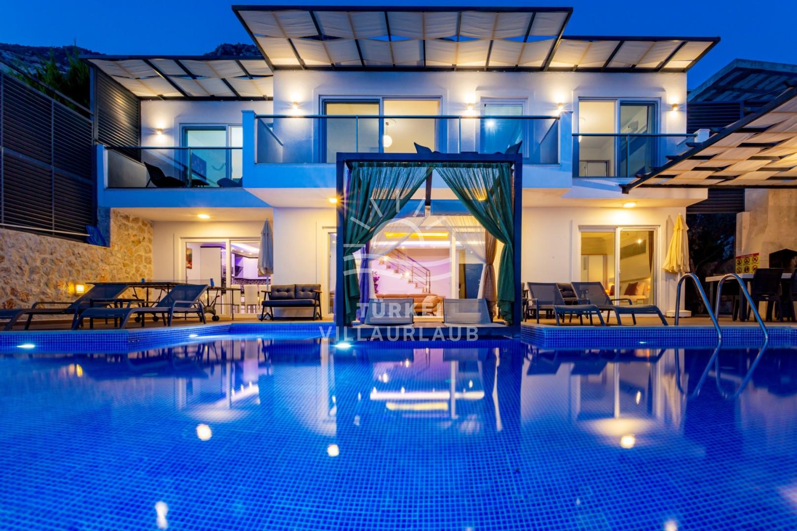 Villa Riga Bezirgan fotoğrafı