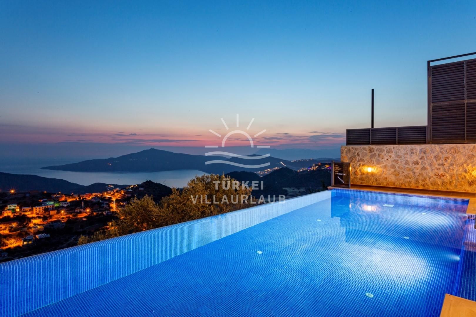 Villa Riga Bezirgan fotoğrafı