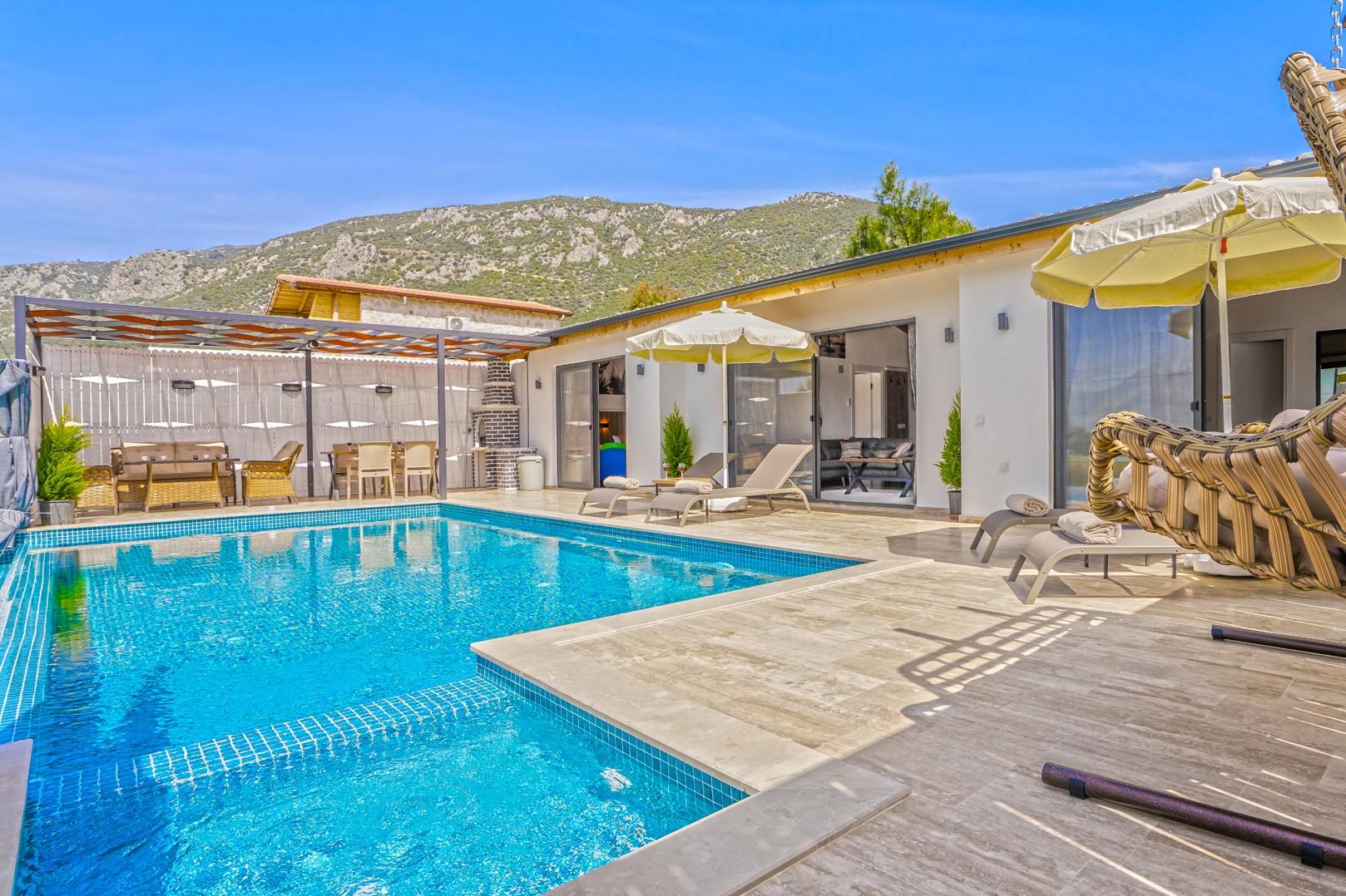 Villa Chara 2