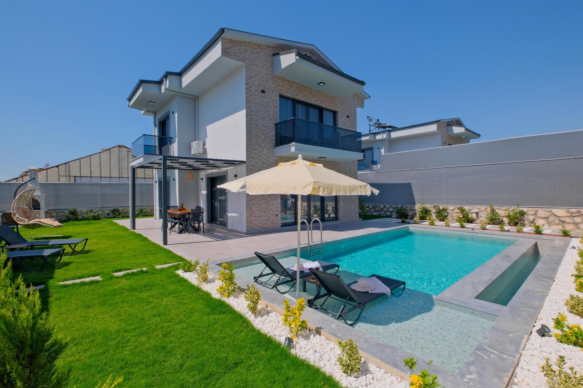 Villa Mena 1